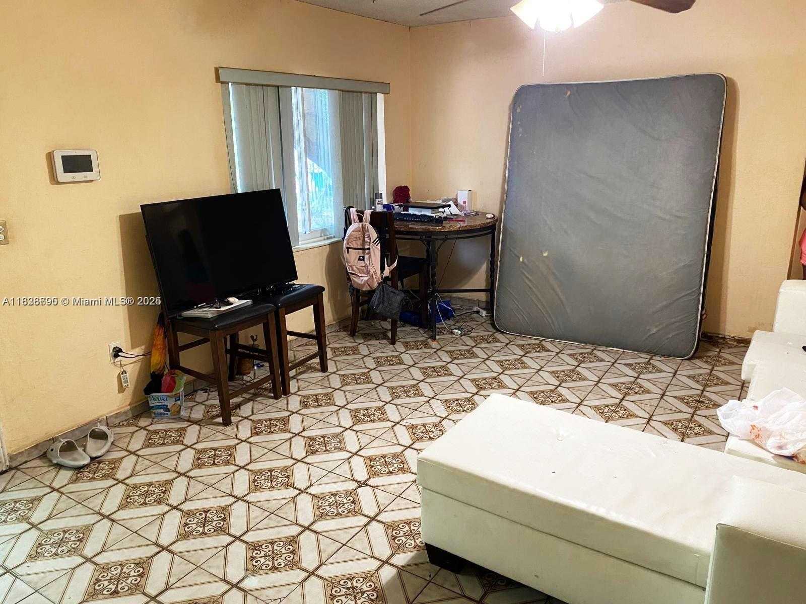 Small Image of 1030 NORTH WEST 30TH AVE, Miami Number 3