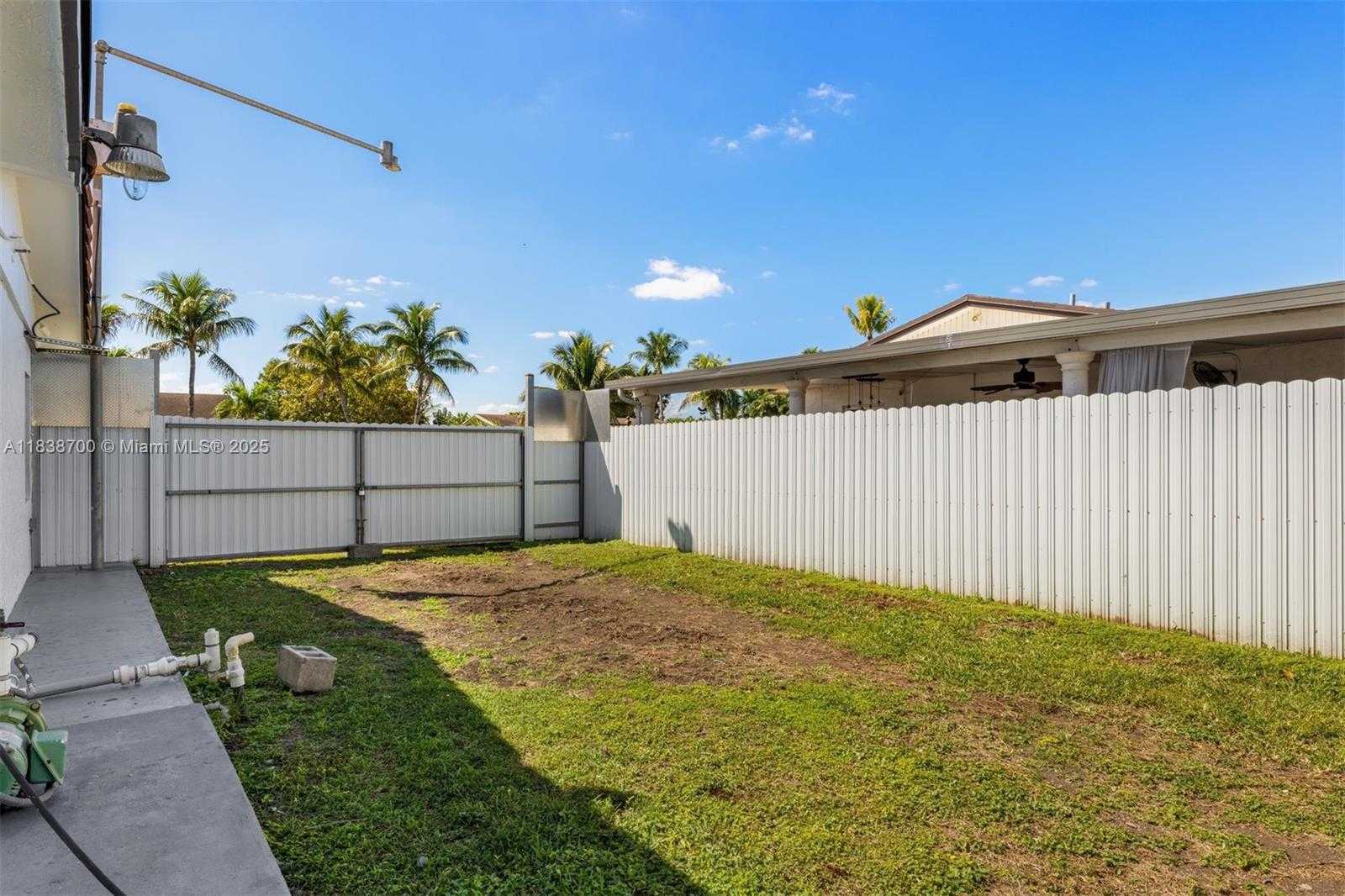 Small Image of 14435 SOUTH WEST 293RD TER, Homestead Number 26