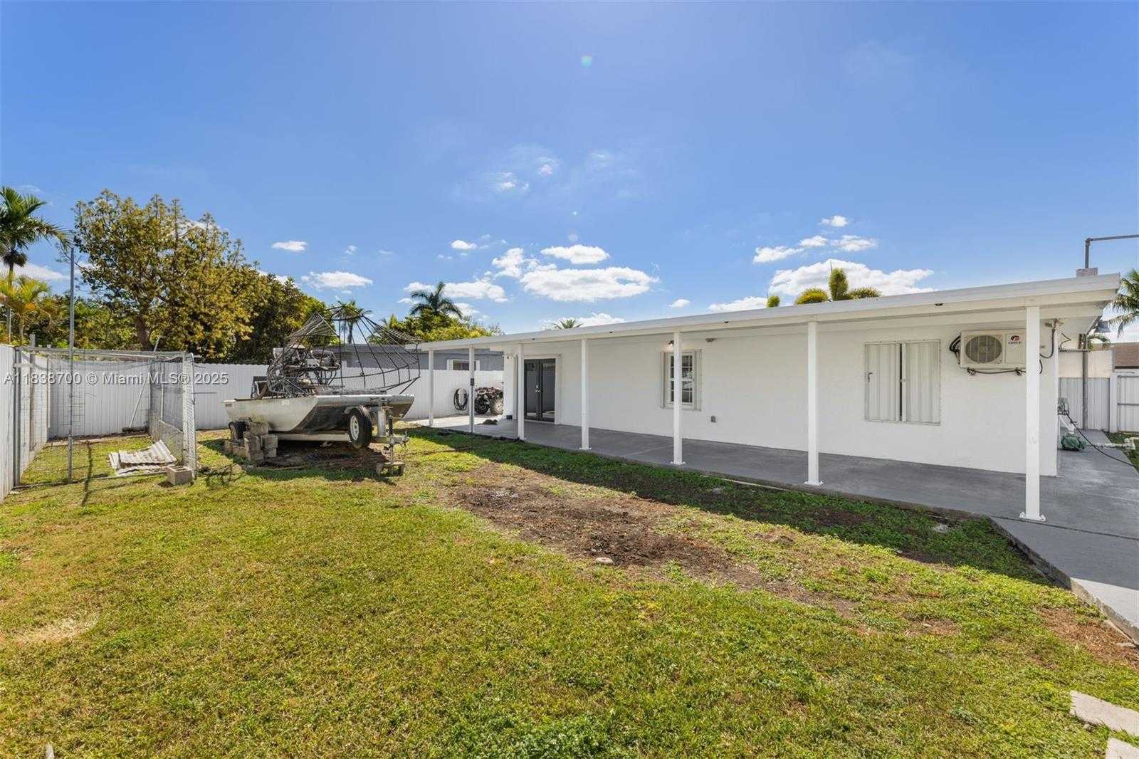 Small Image of 14435 SOUTH WEST 293RD TER, Homestead Number 28