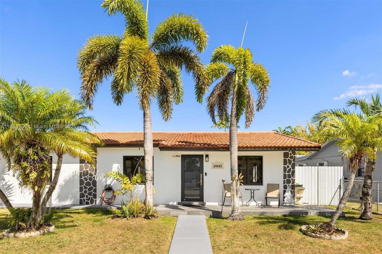 Small Image of 14435 SOUTH WEST 293RD TER, Homestead Number 3