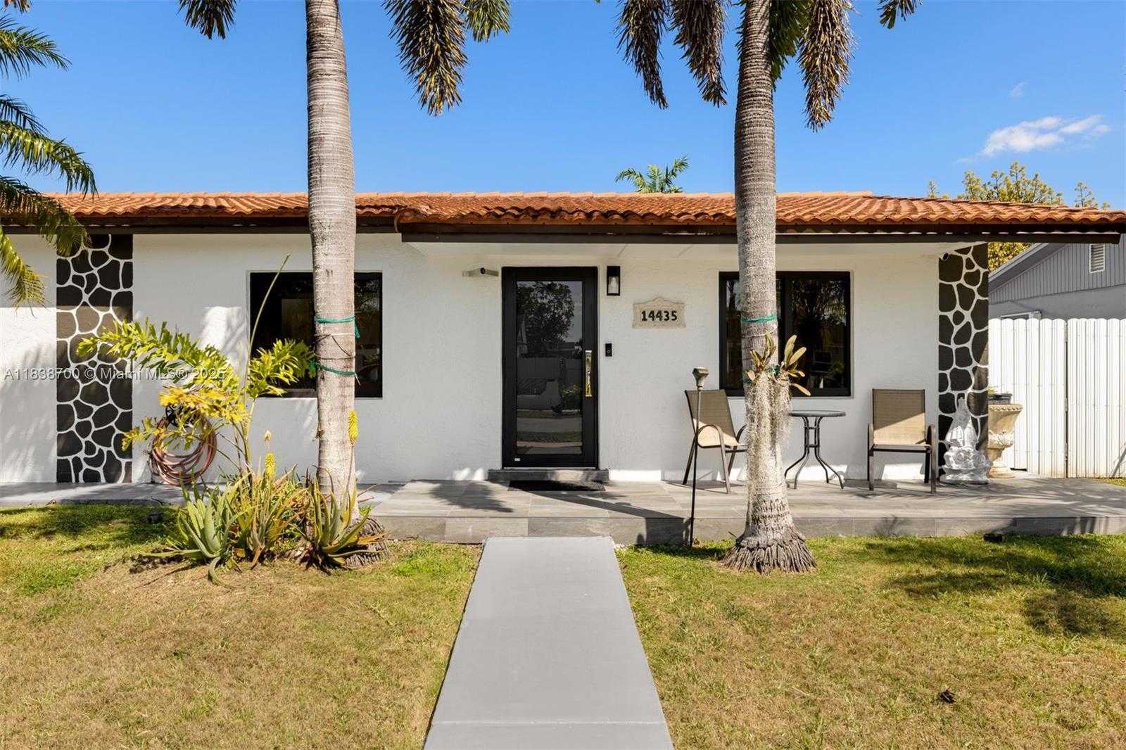Small Image of 14435 SOUTH WEST 293RD TER, Homestead Number 4