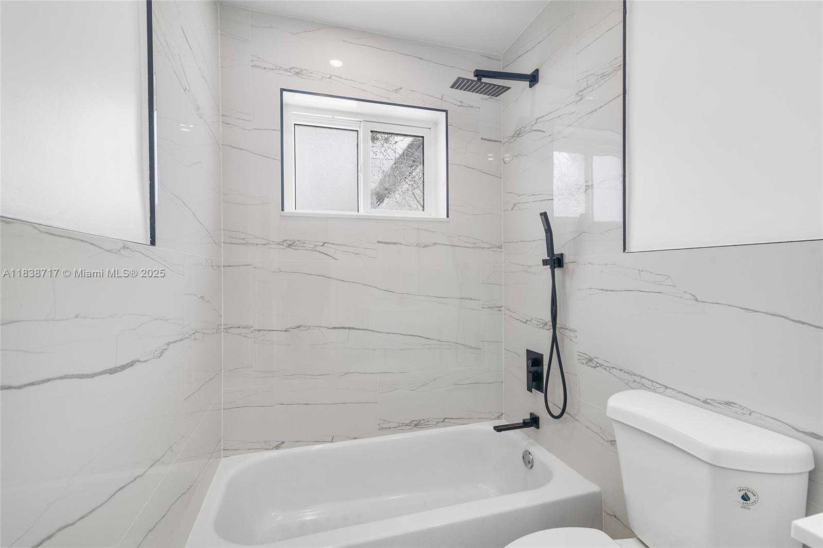 Small Image of 1124 YALE DR, Hollywood Number 24