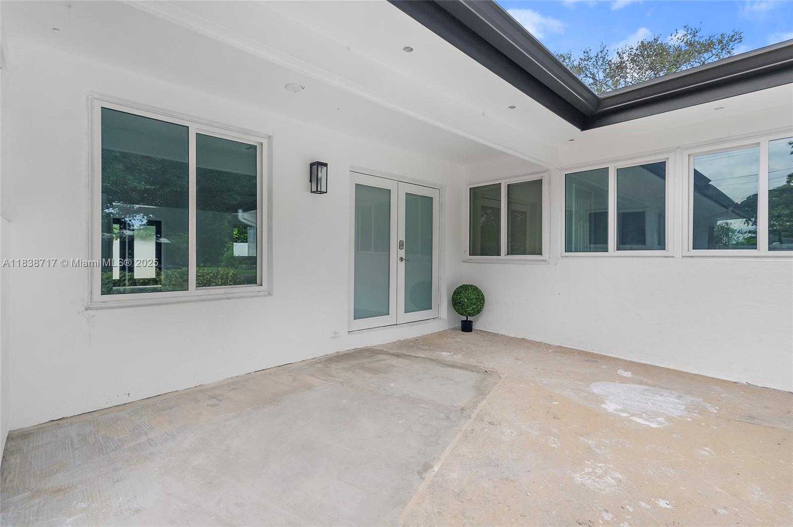 Small Image of 1124 YALE DR, Hollywood Number 33