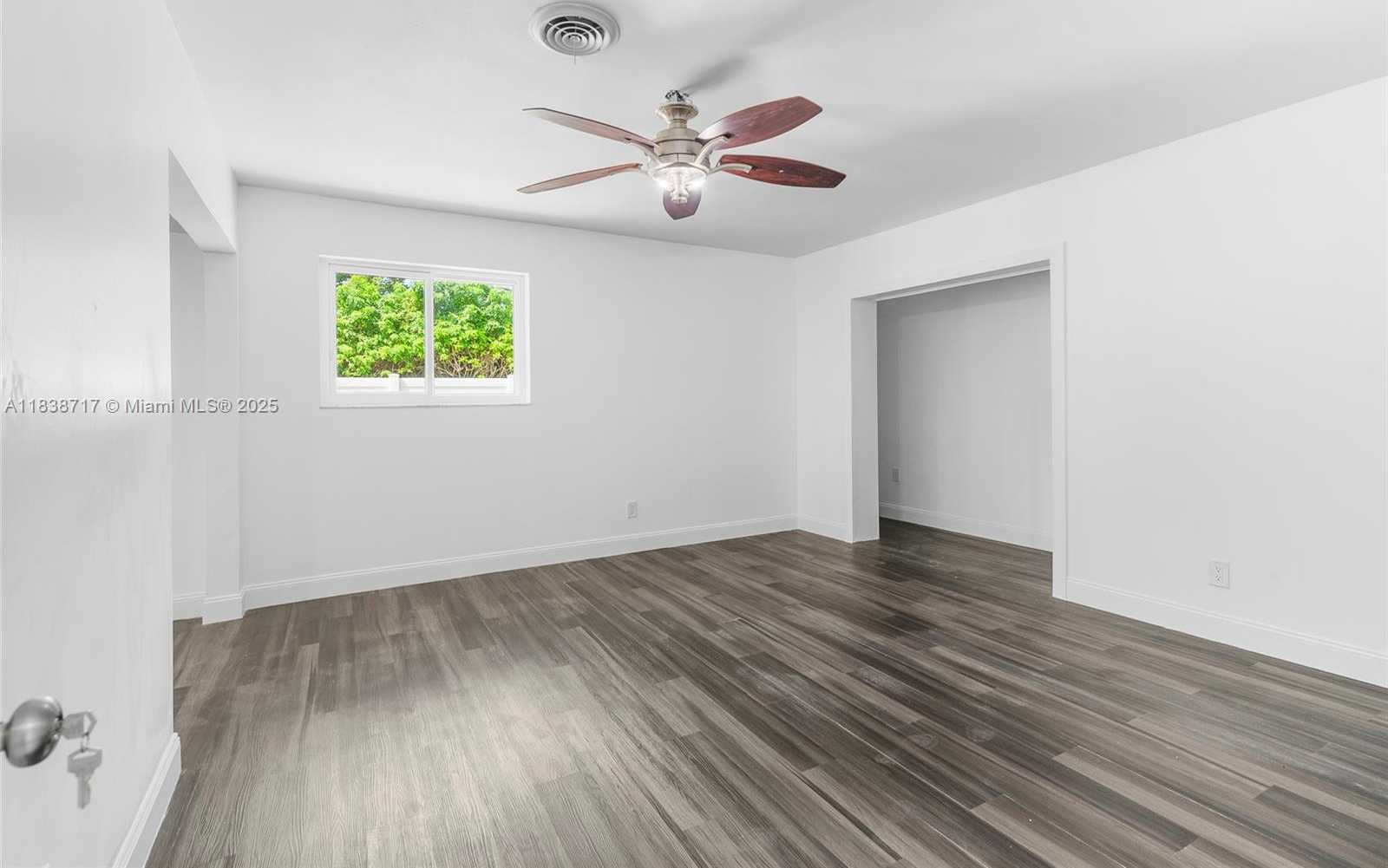 Small Image of 1124 YALE DR, Hollywood Number 8