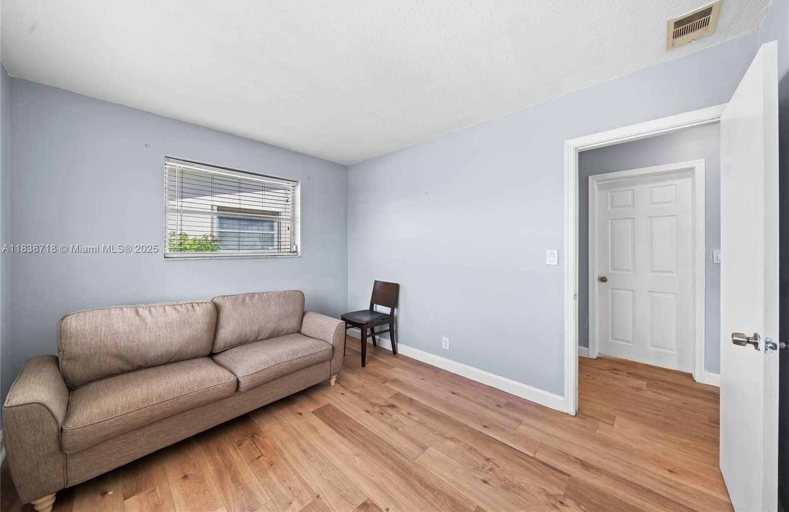 Small Image of 4938 NORTH WEST 54TH CT, Tamarac Number 20