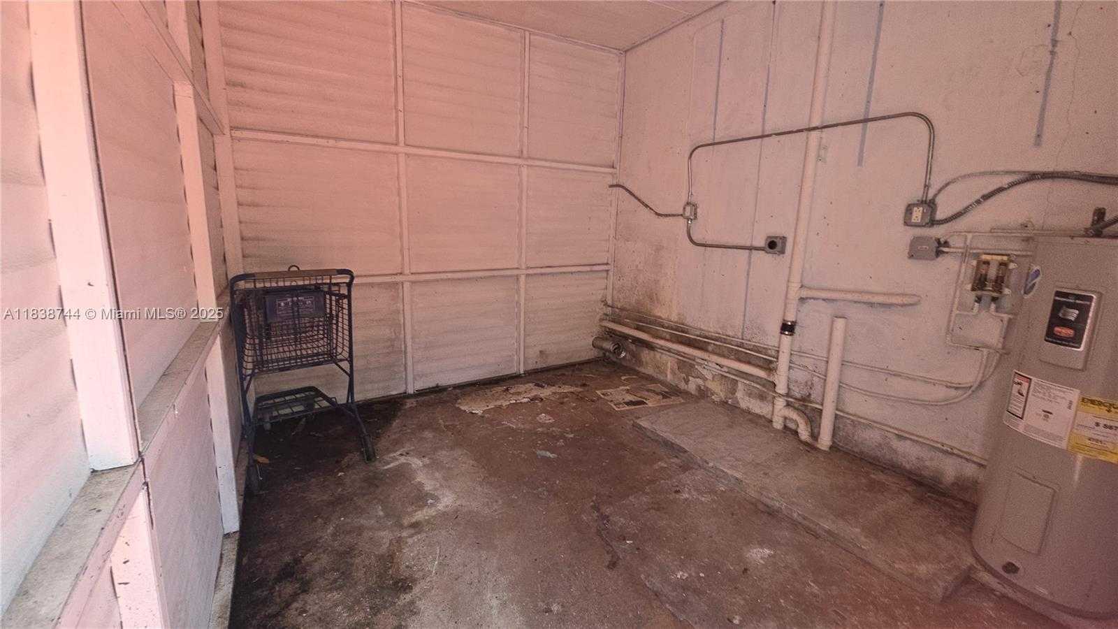 Small Image of 22 NORTH WEST 31ST AVE, Miami Number 18