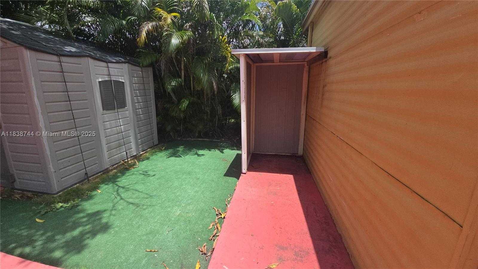 Small Image of 22 NORTH WEST 31ST AVE, Miami Number 22
