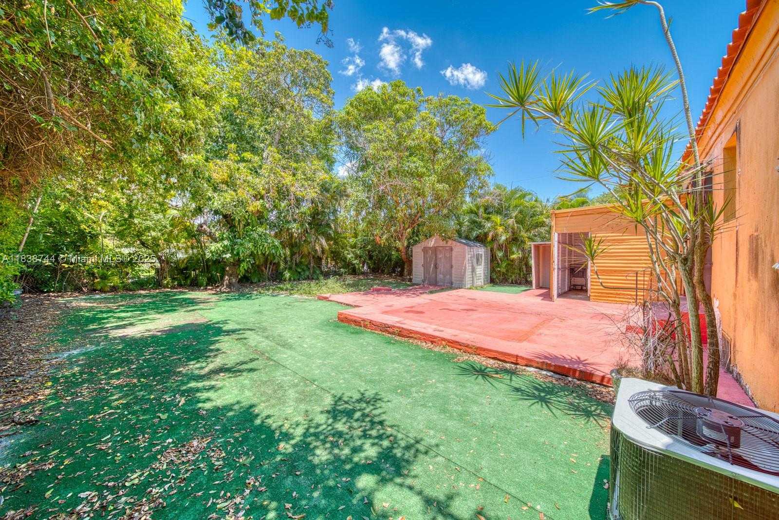Small Image of 22 NORTH WEST 31ST AVE, Miami Number 25