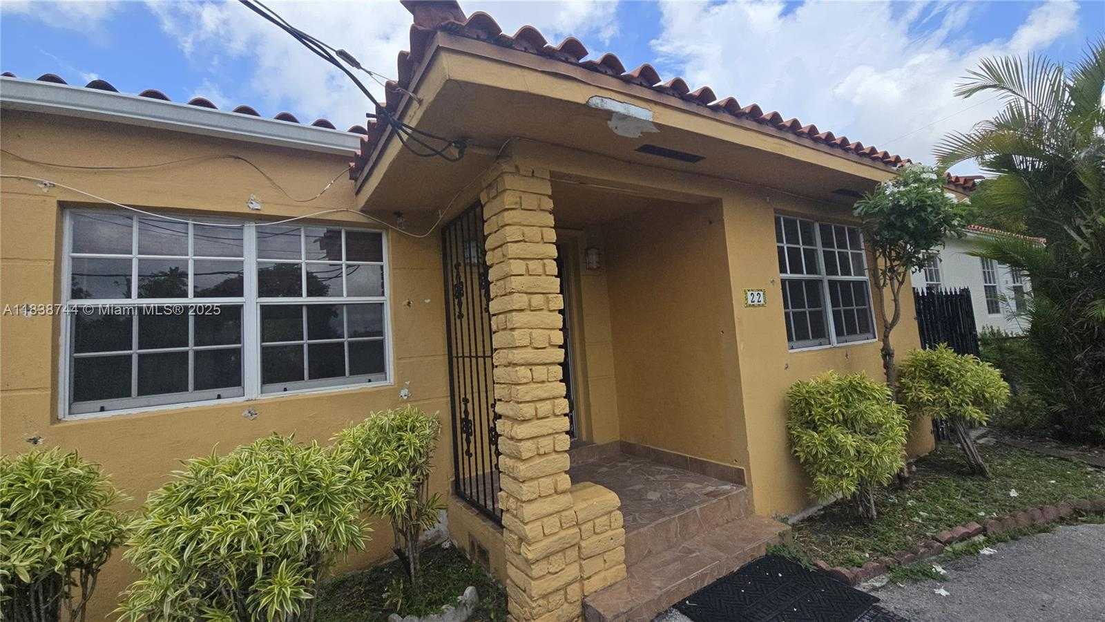 Small Image of 22 NORTH WEST 31ST AVE, Miami Number 5