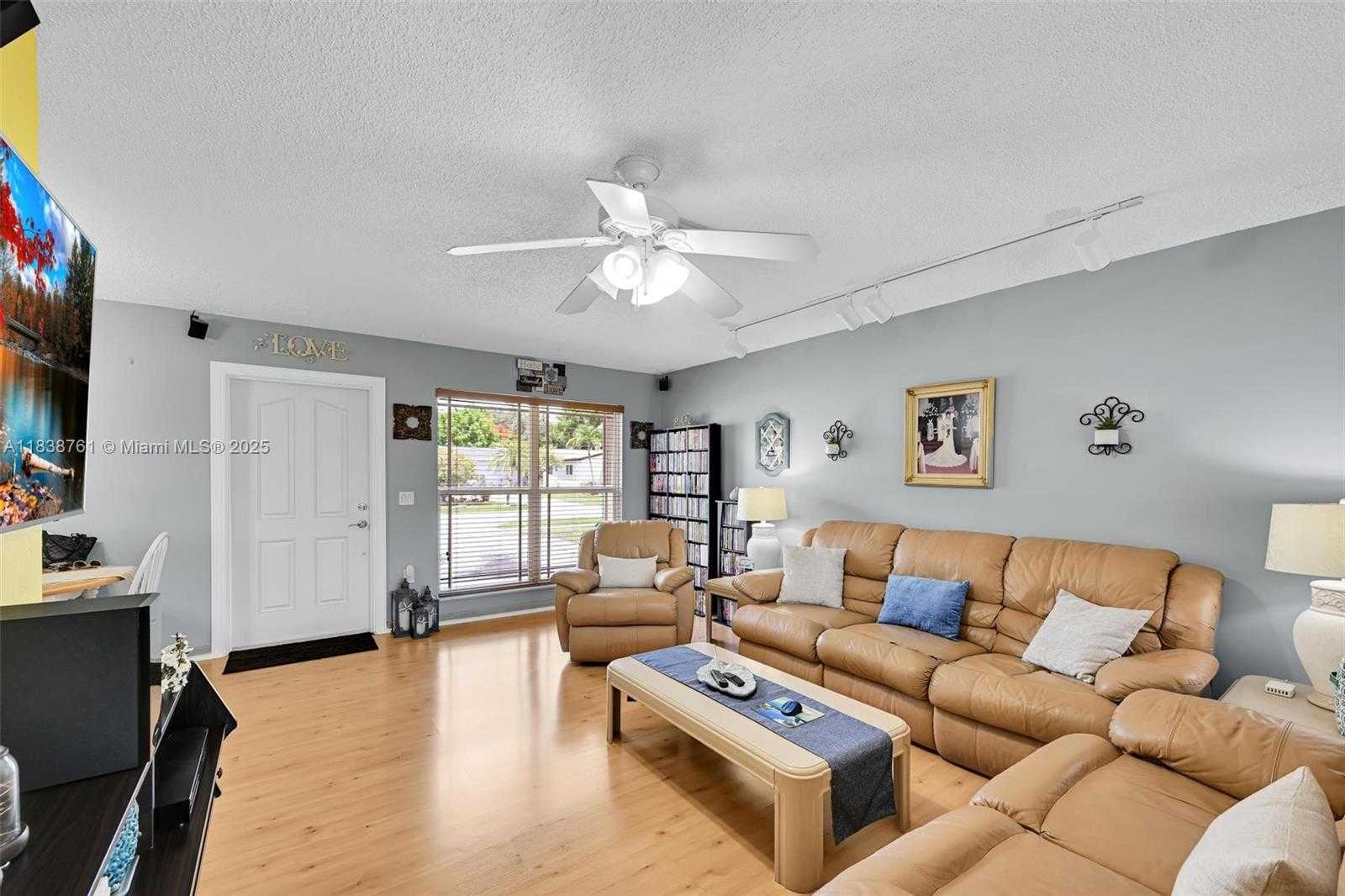 Small Image of 11730 NORTH WEST 33RD ST, Sunrise Number 4