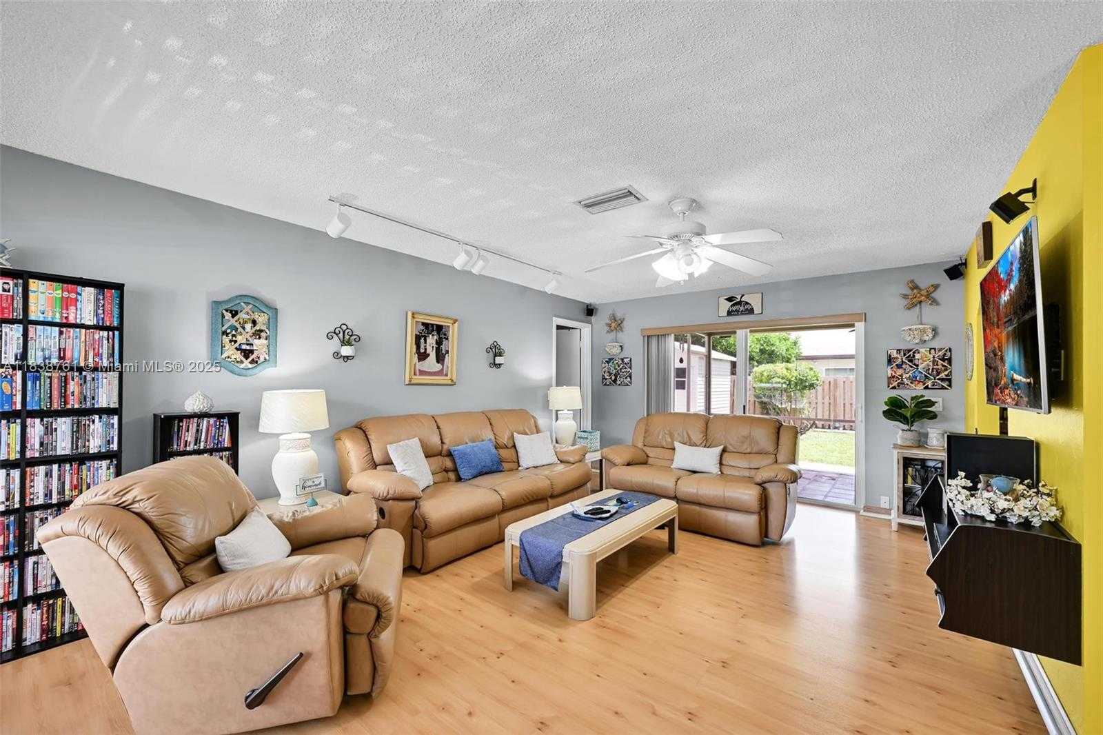 Small Image of 11730 NORTH WEST 33RD ST, Sunrise Number 5