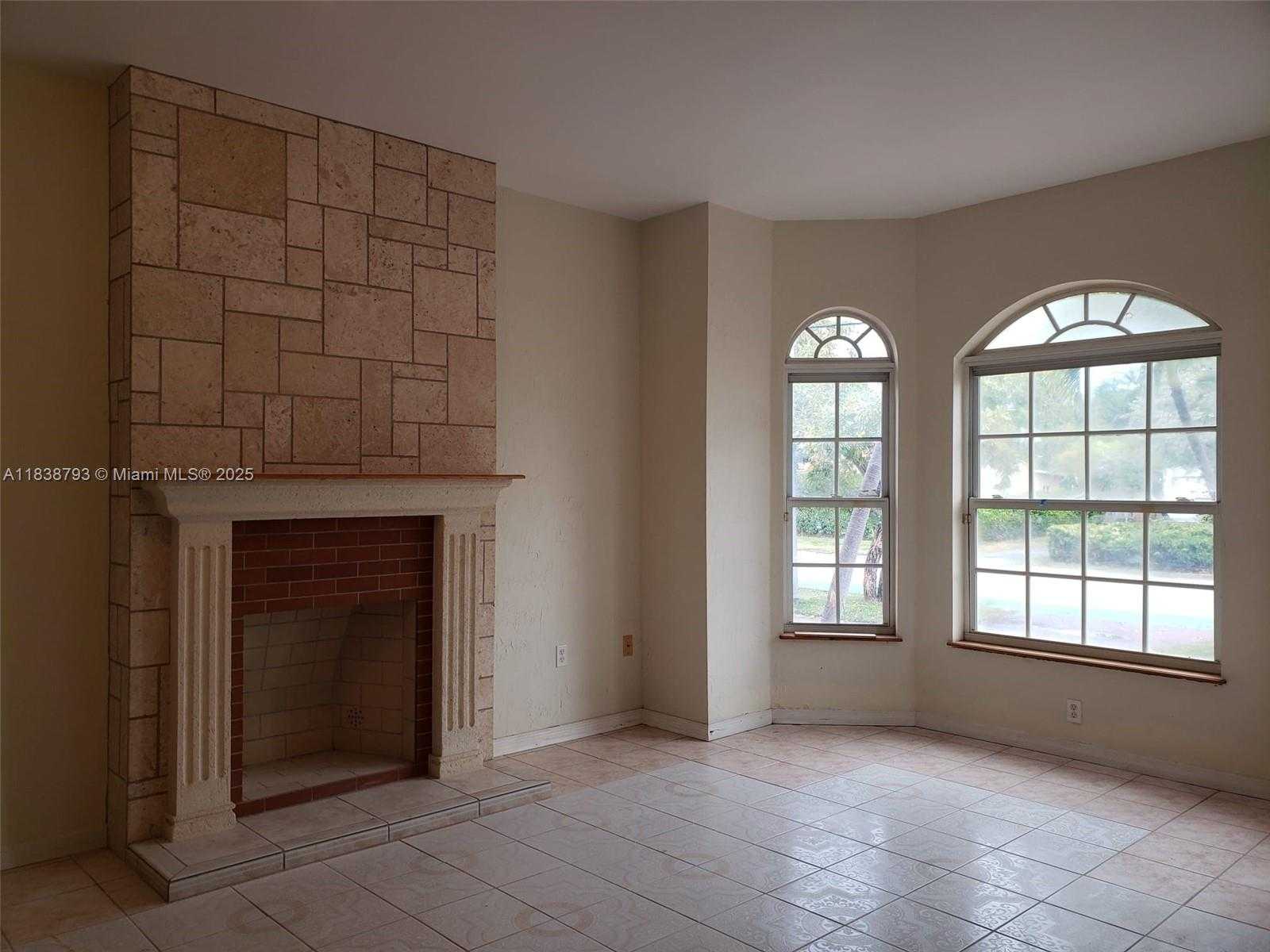 Small Image of 3124 PRAIRIE AVE, Miami Beach Number 13