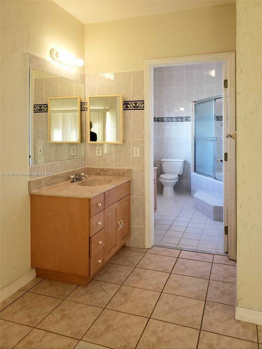 Small Image of 3124 PRAIRIE AVE, Miami Beach Number 25