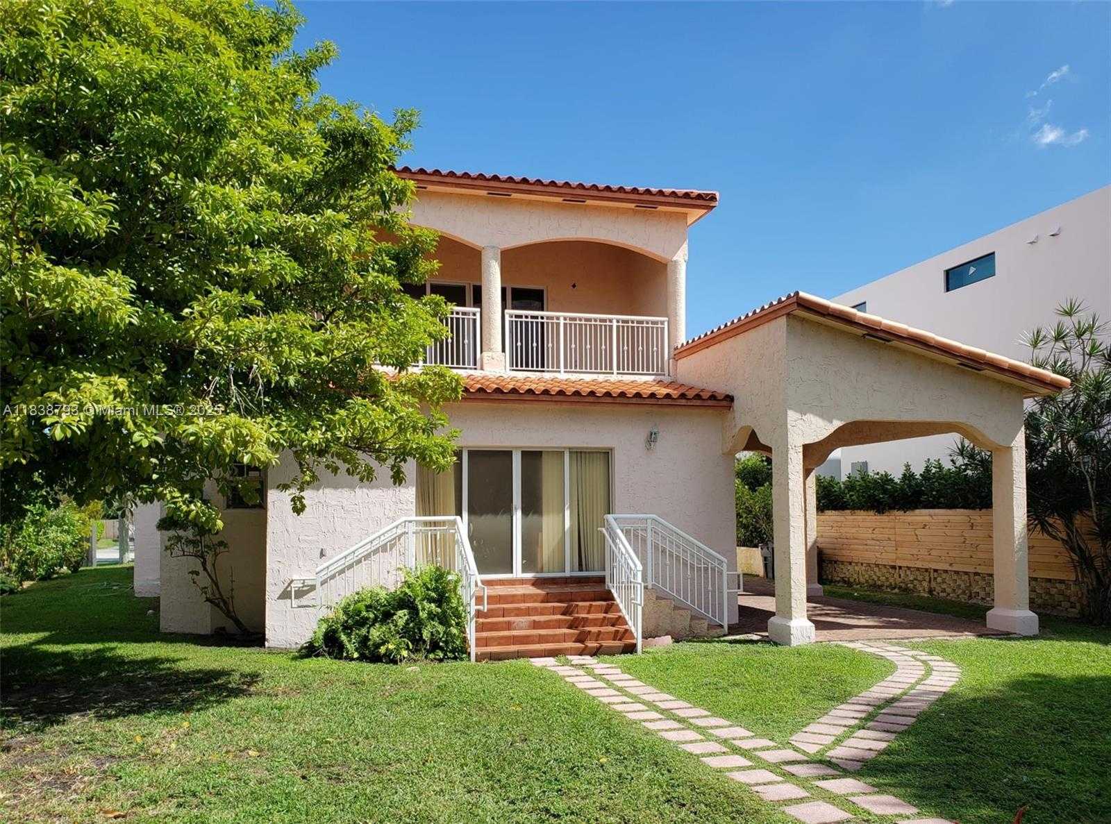 Small Image of 3124 PRAIRIE AVE, Miami Beach Number 4