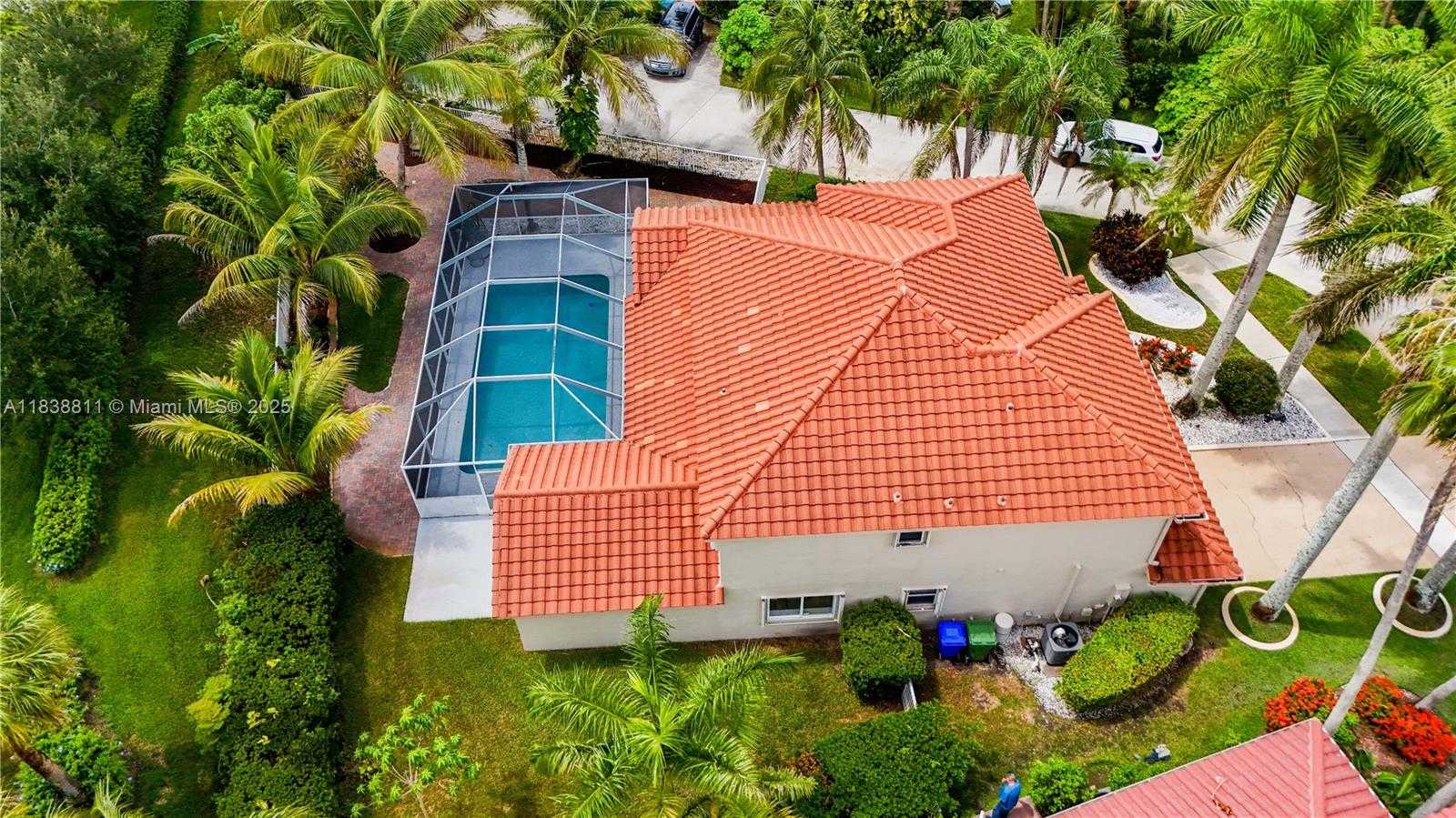 Small Image of 1503 NORTH WEST 178TH LN, Pembroke Pines Number 26