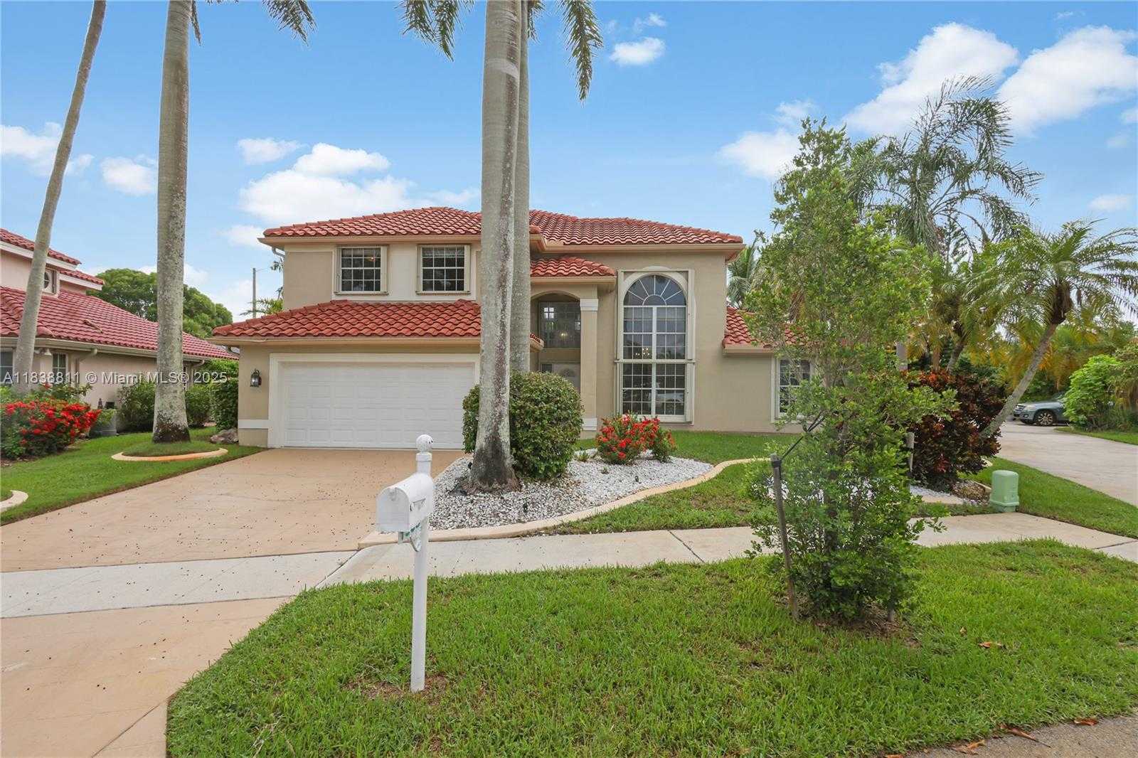 Small Image of 1503 NORTH WEST 178TH LN, Pembroke Pines Number 29