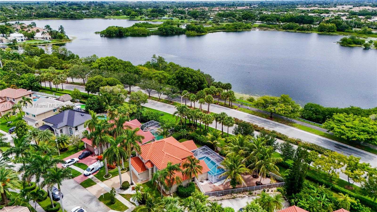 Small Image of 1503 NORTH WEST 178TH LN, Pembroke Pines Number 35
