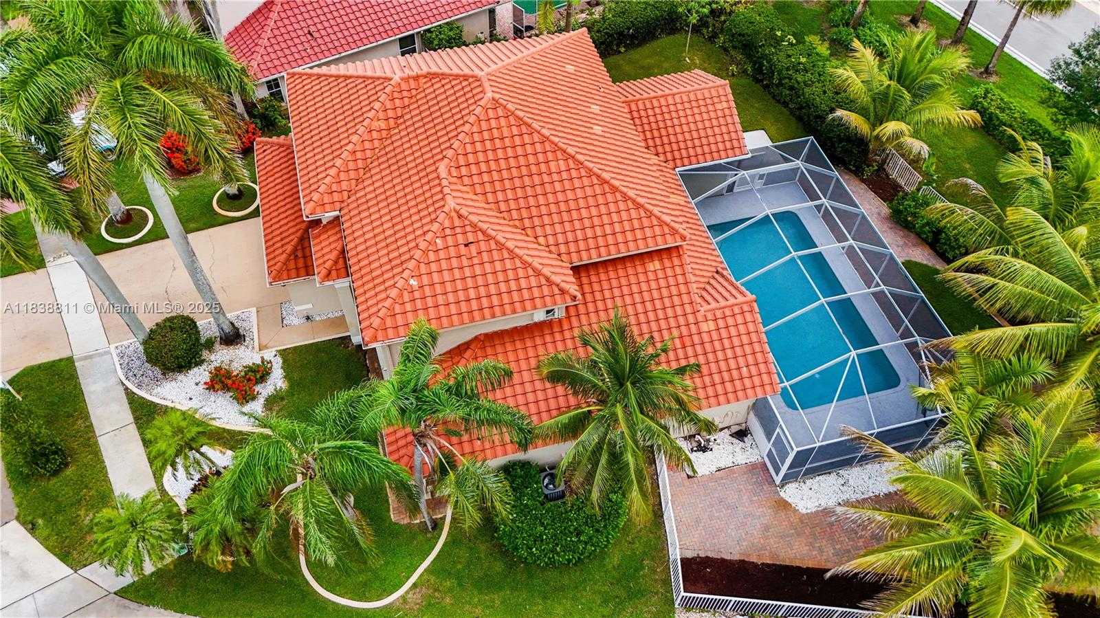 Small Image of 1503 NORTH WEST 178TH LN, Pembroke Pines Number 38