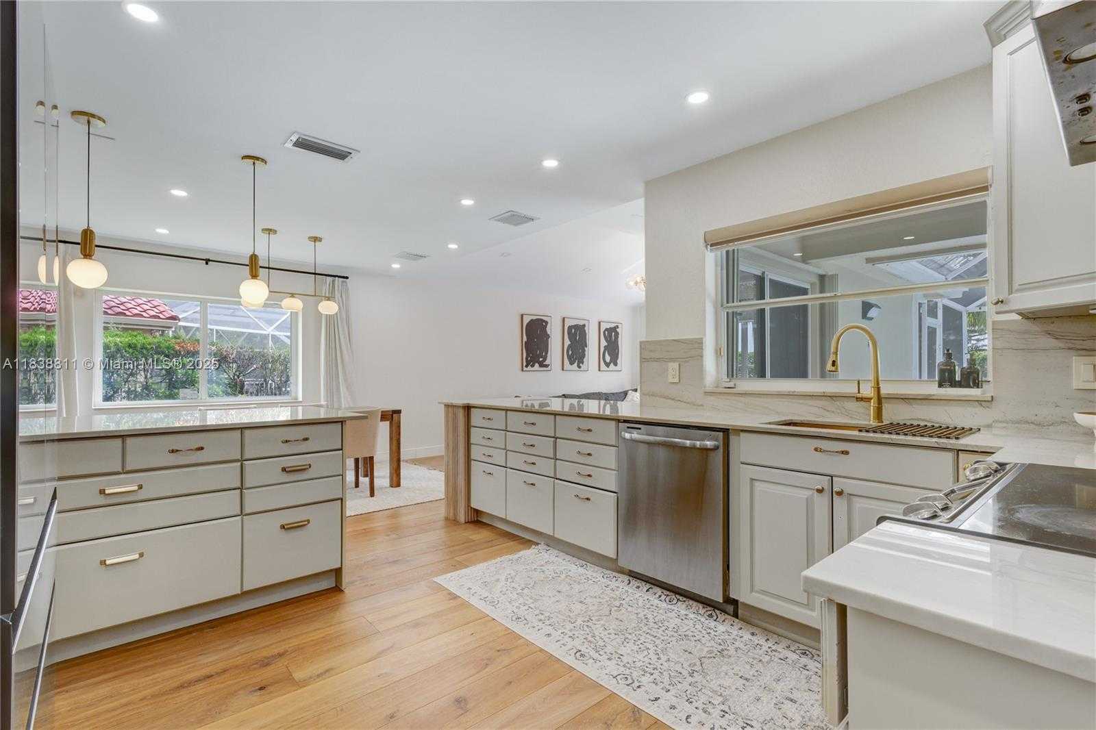 Small Image of 1503 NORTH WEST 178TH LN, Pembroke Pines Number 9