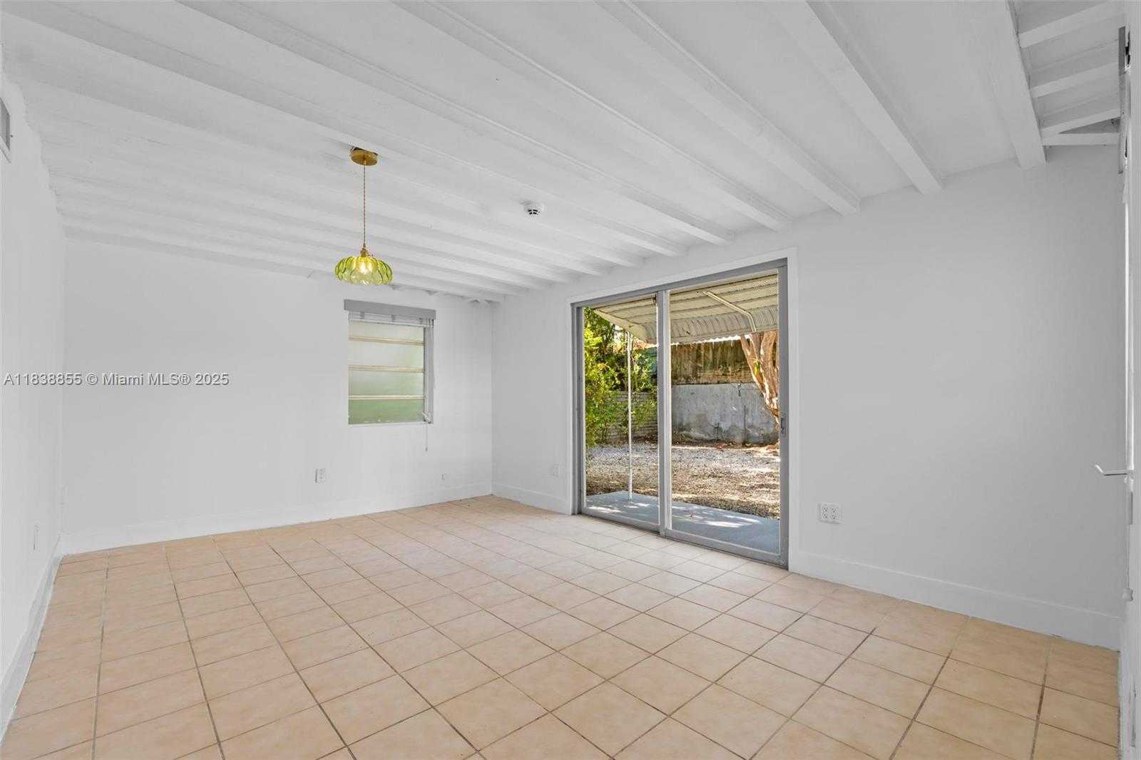 Small Image of 738 FERNWOOD RD, Key Biscayne Number 14