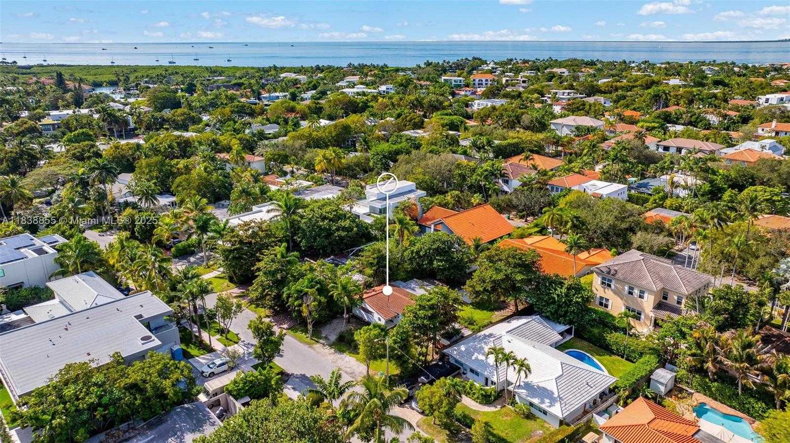 Small Image of 738 FERNWOOD RD, Key Biscayne Number 21
