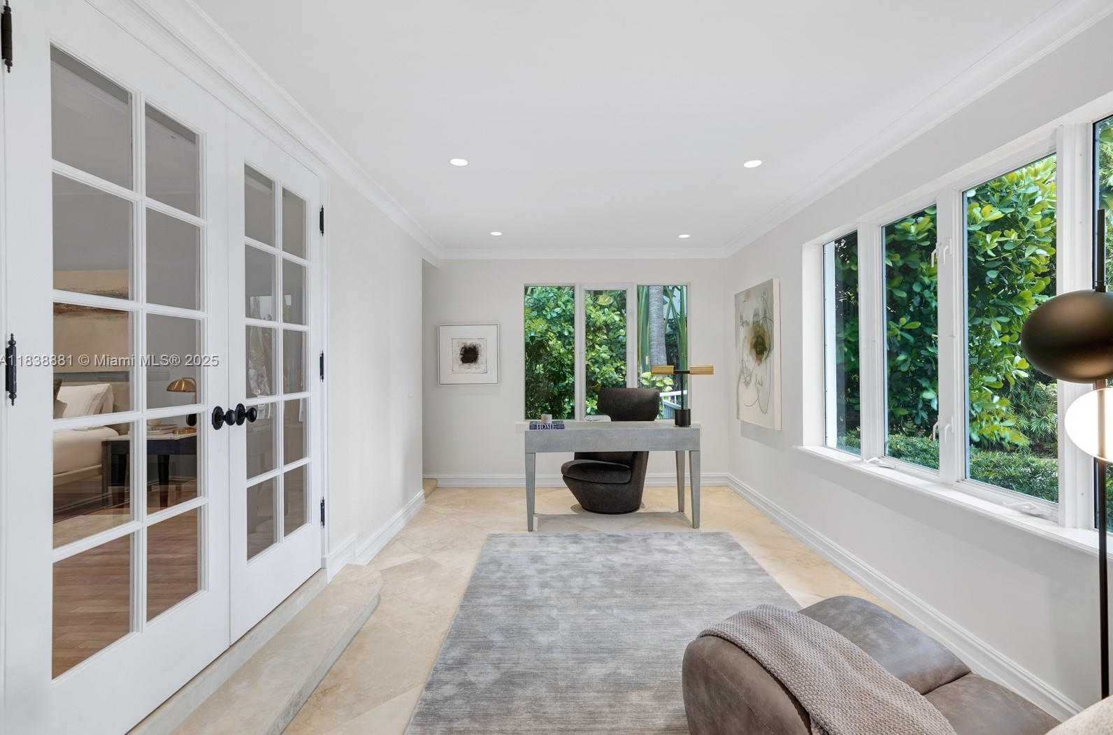 Small Image of 315 EAST RIVO ALTO DR, Miami Beach Number 15