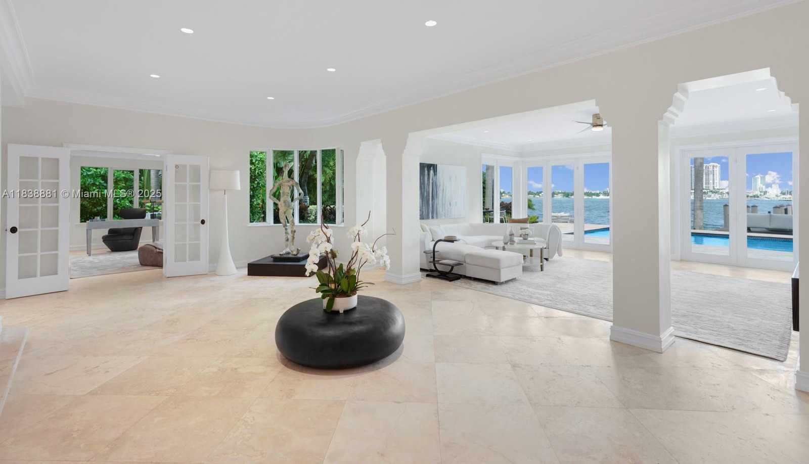 Small Image of 315 EAST RIVO ALTO DR, Miami Beach Number 2