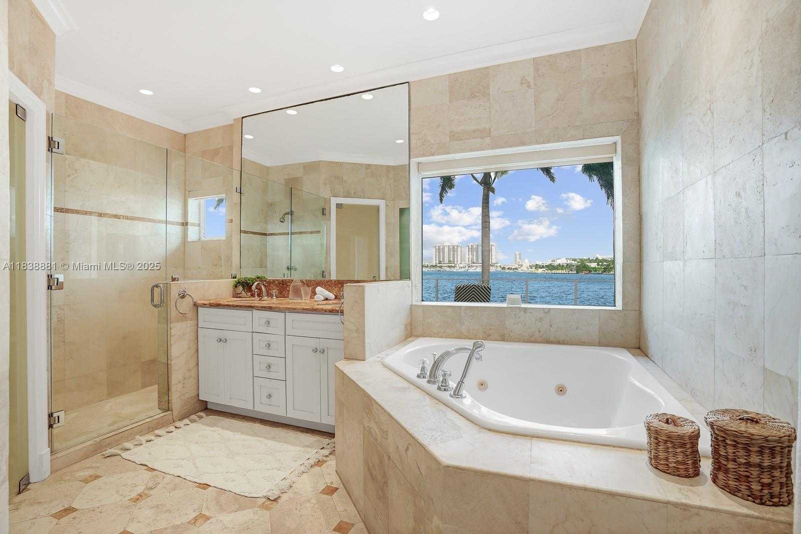 Small Image of 315 EAST RIVO ALTO DR, Miami Beach Number 21