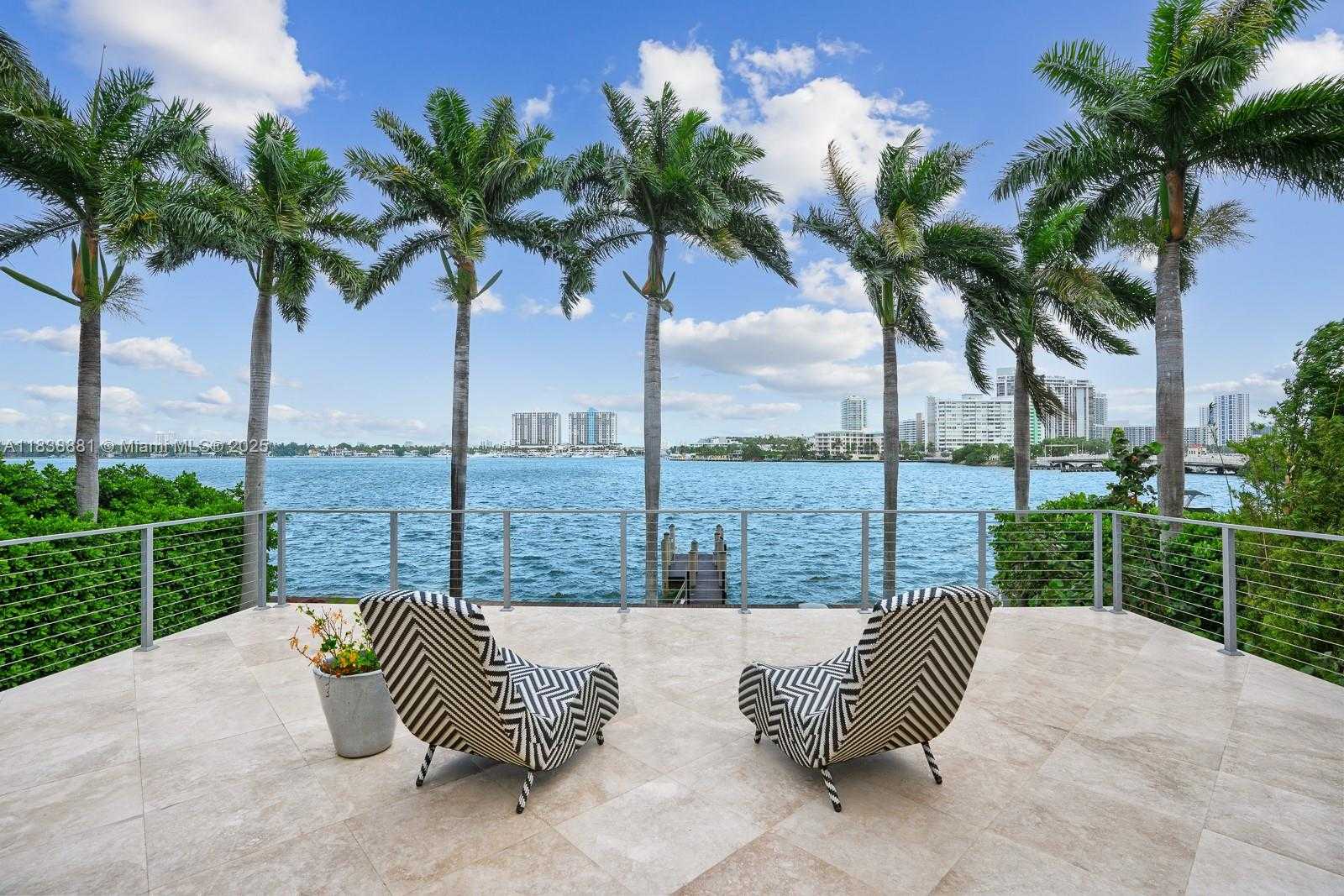 Small Image of 315 EAST RIVO ALTO DR, Miami Beach Number 22
