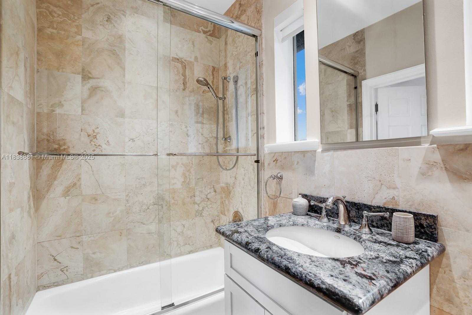 Small Image of 315 EAST RIVO ALTO DR, Miami Beach Number 29