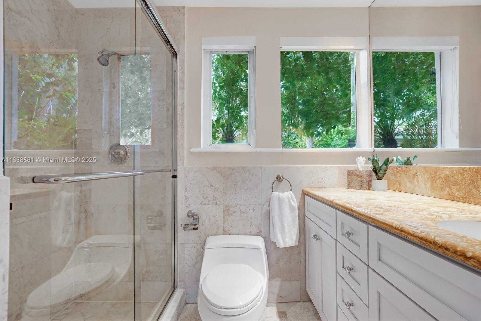 Small Image of 315 EAST RIVO ALTO DR, Miami Beach Number 32