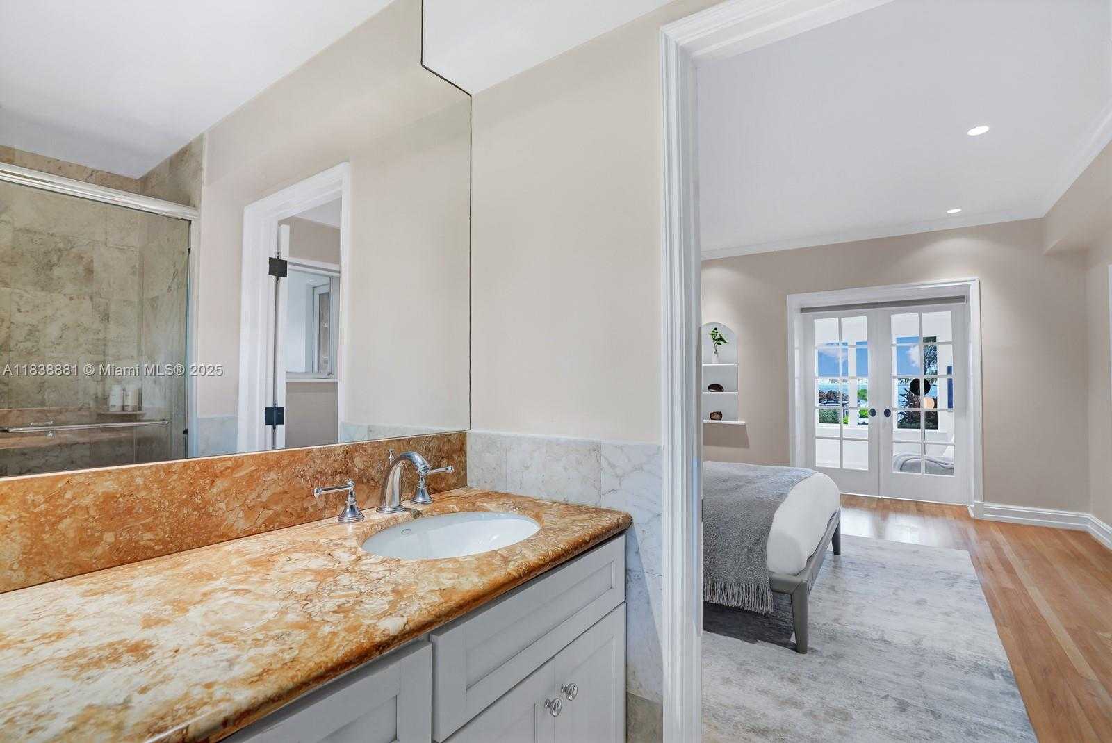 Small Image of 315 EAST RIVO ALTO DR, Miami Beach Number 37