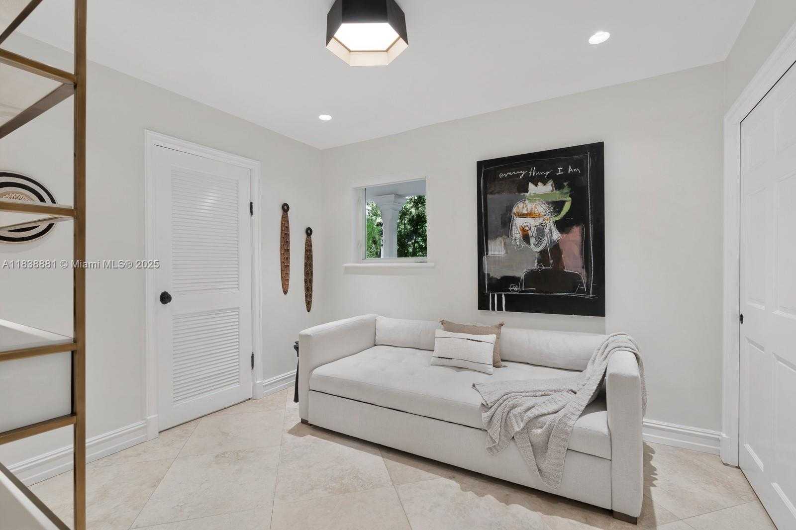 Small Image of 315 EAST RIVO ALTO DR, Miami Beach Number 38