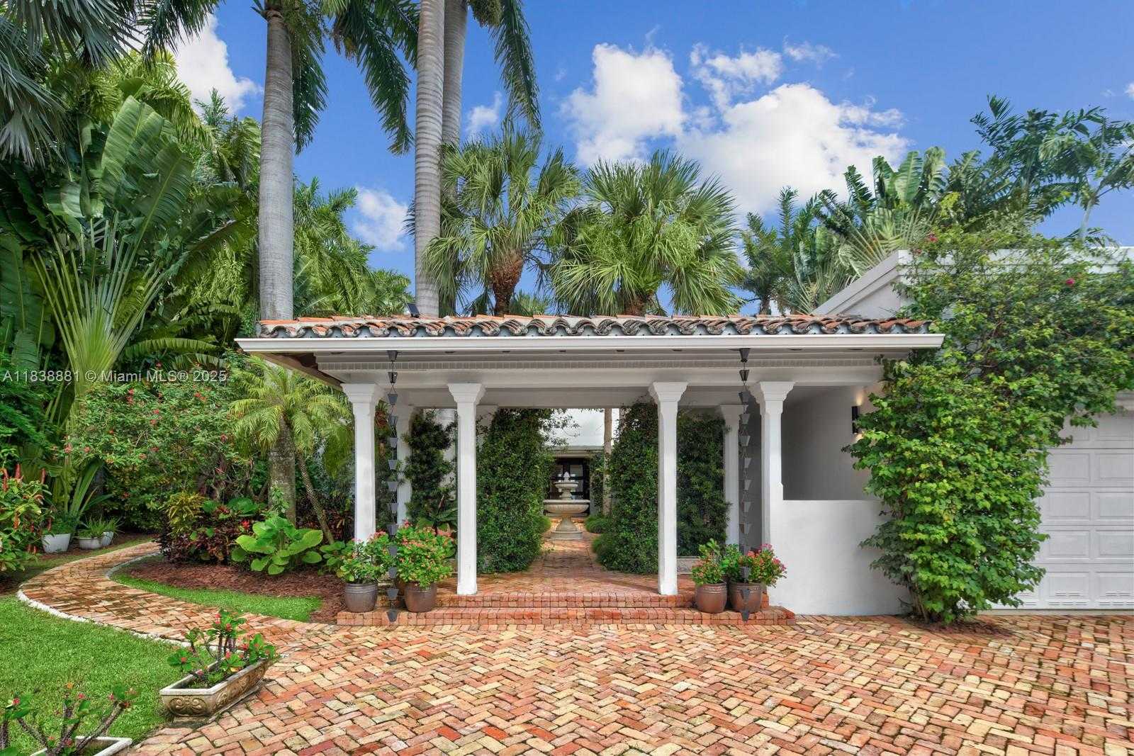 Small Image of 315 EAST RIVO ALTO DR, Miami Beach Number 43