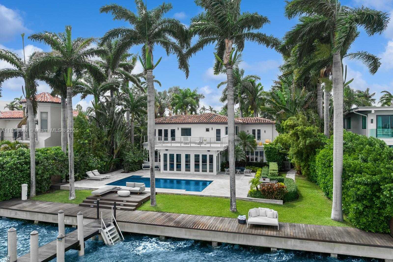 Small Image of 315 EAST RIVO ALTO DR, Miami Beach Number 47