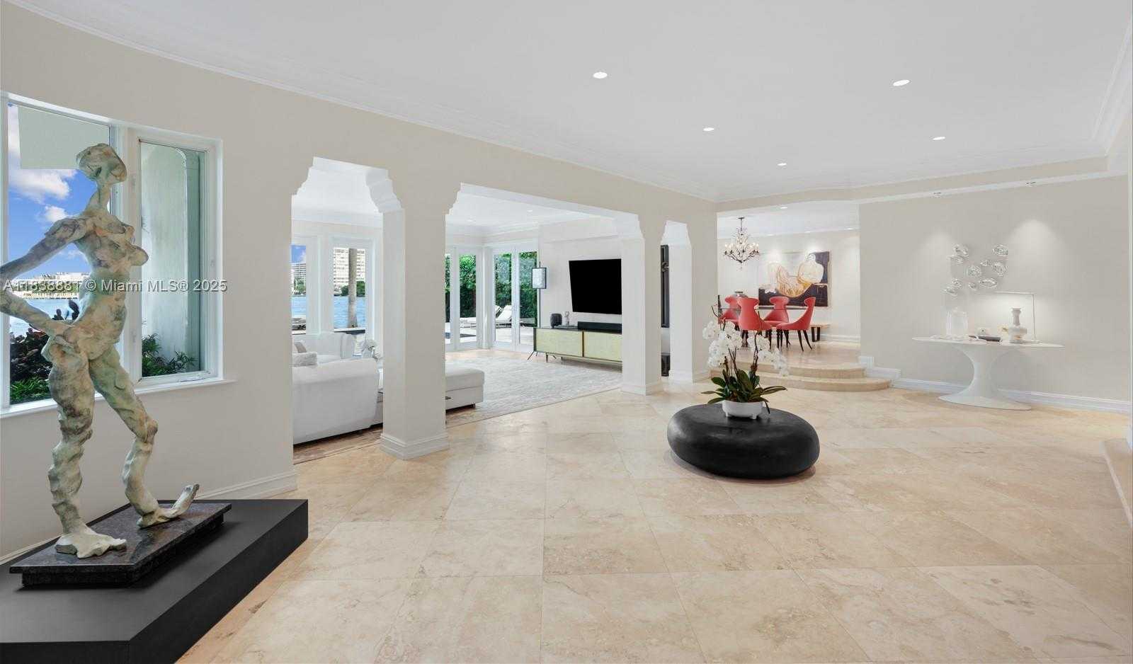 Small Image of 315 EAST RIVO ALTO DR, Miami Beach Number 5
