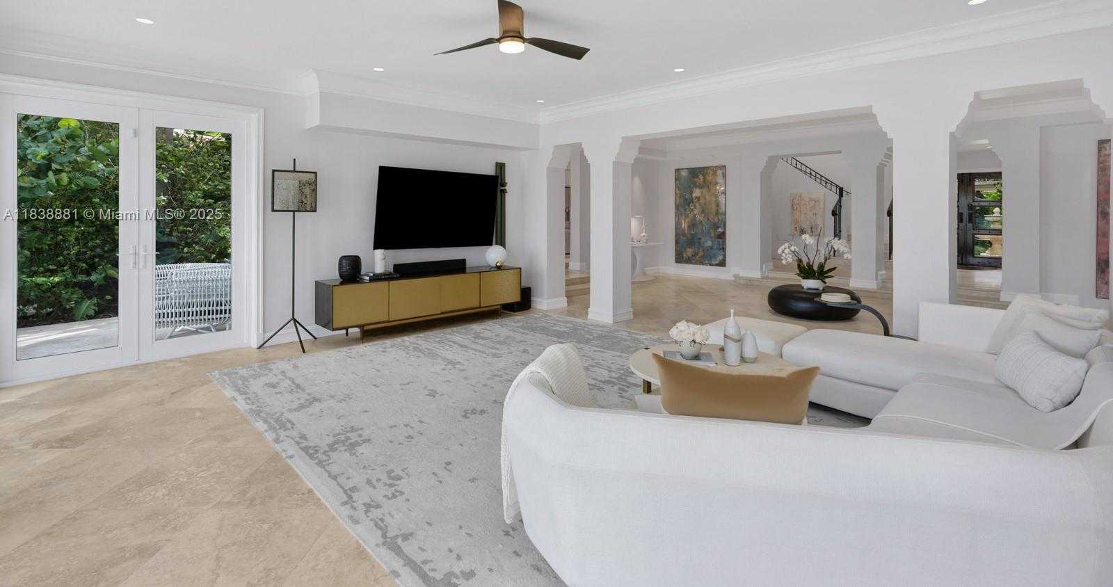 Small Image of 315 EAST RIVO ALTO DR, Miami Beach Number 7