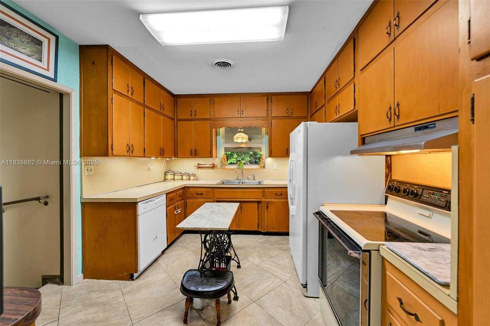 Small Image of 85 NORTH WEST 21ST ST, Homestead Number 10