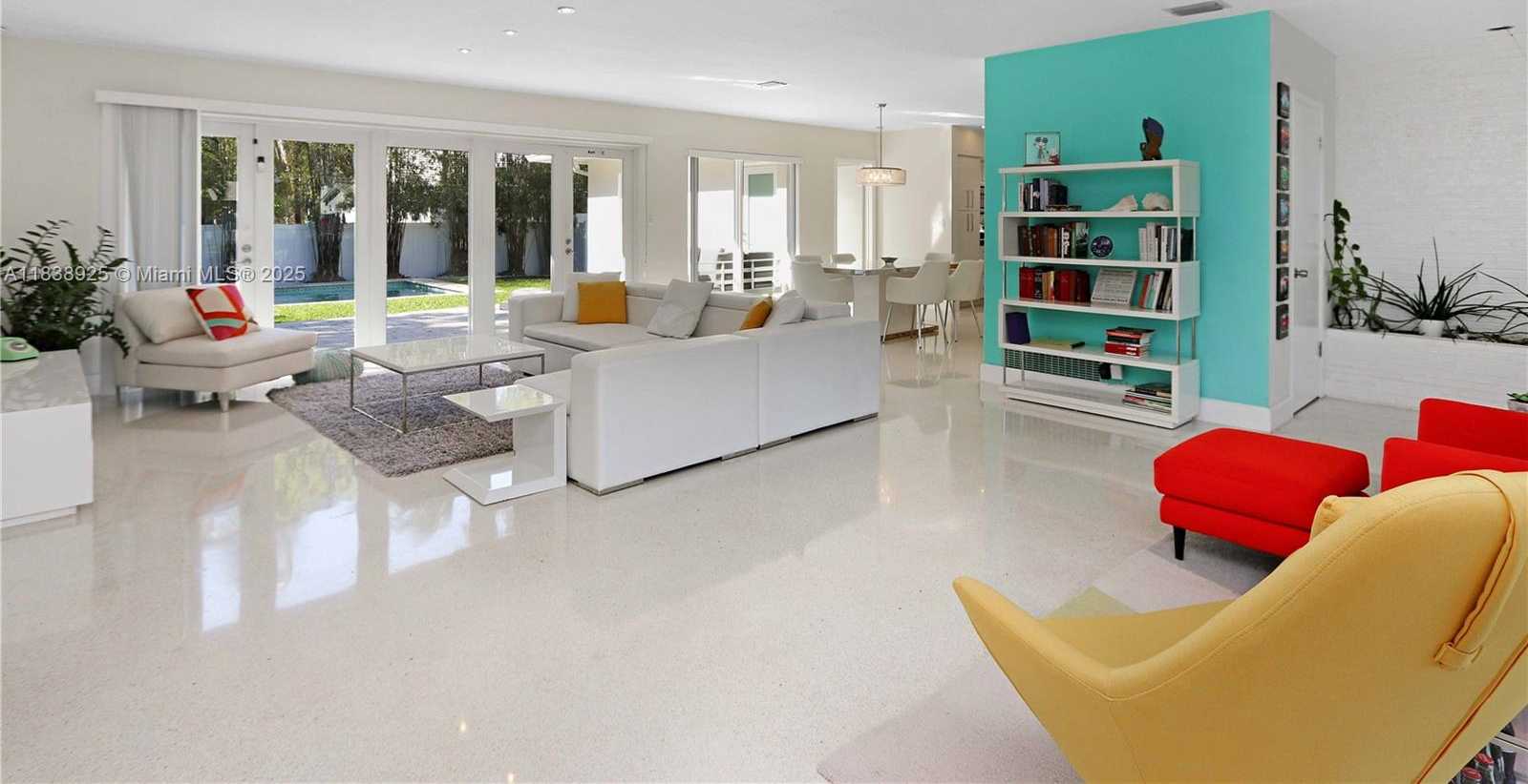 Small Image of 952 HOLLYWOOD BLVD, Hollywood Number 9