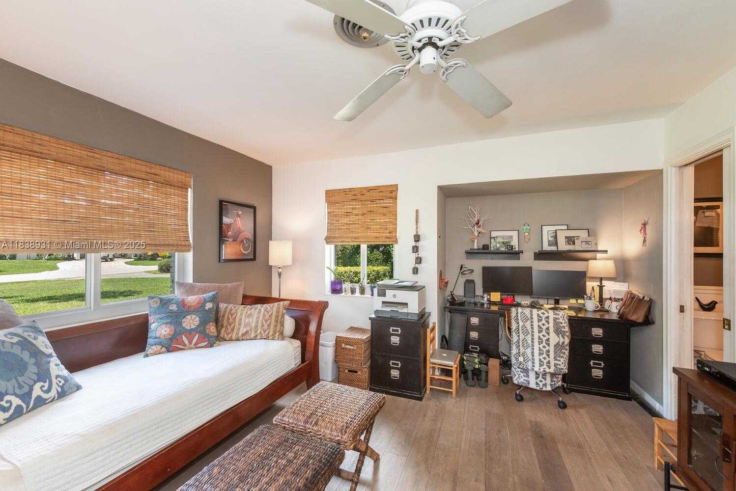Small Image of 6957 SOUTH WEST 148TH TER, Palmetto Bay Number 18