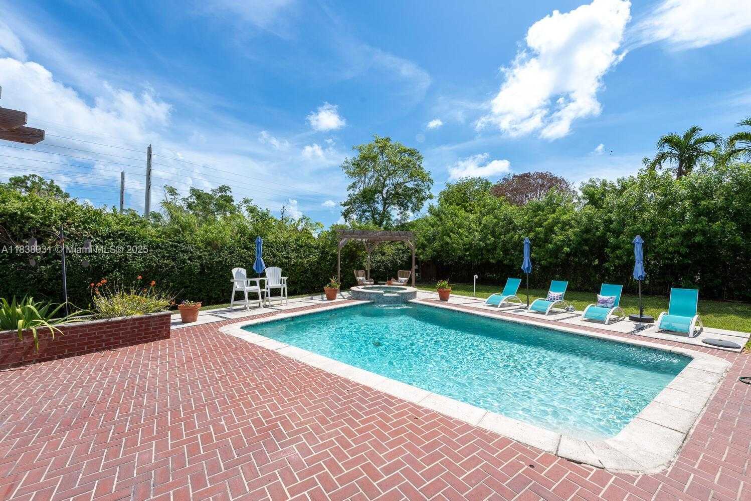 Small Image of 6957 SOUTH WEST 148TH TER, Palmetto Bay Number 26