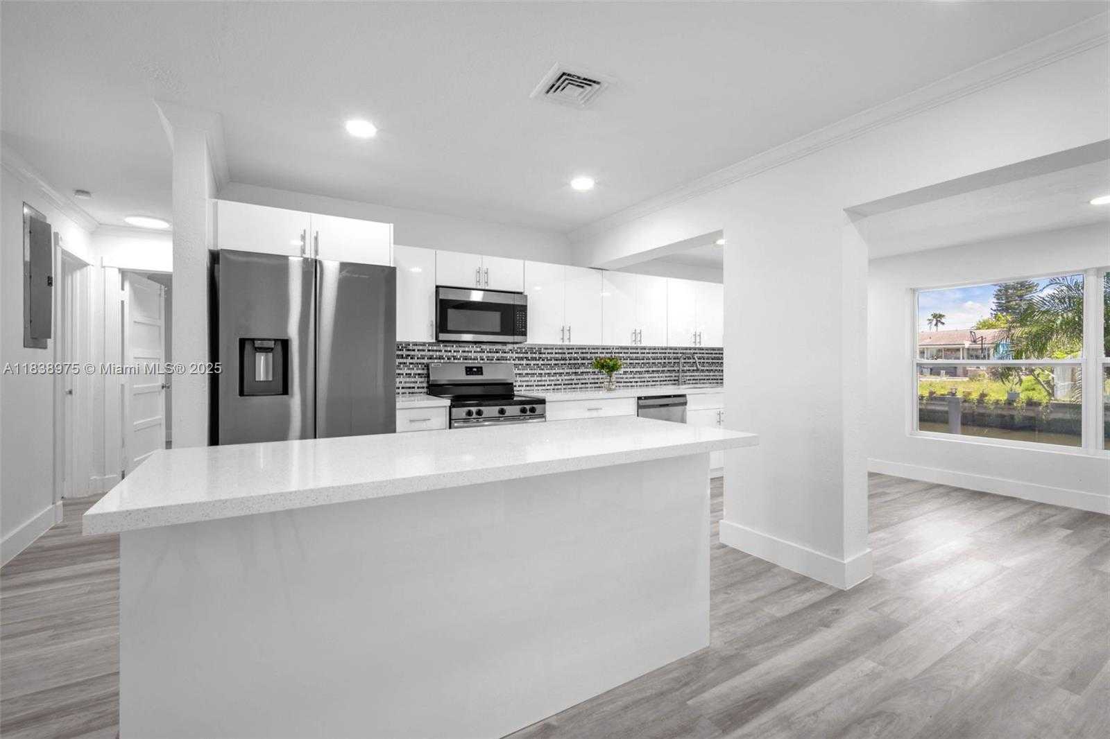 Small Image of 1840 NORTH WEST 32ND ST, Oakland Park Number 10