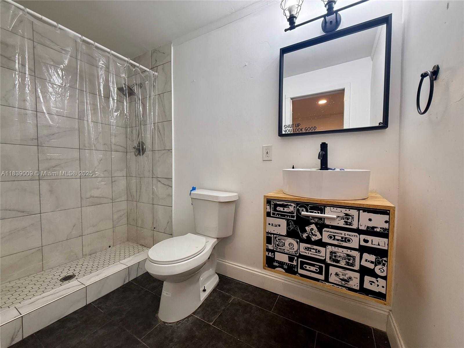 Small Image of 2406 NORTH 28TH AVE, Hollywood Number 13
