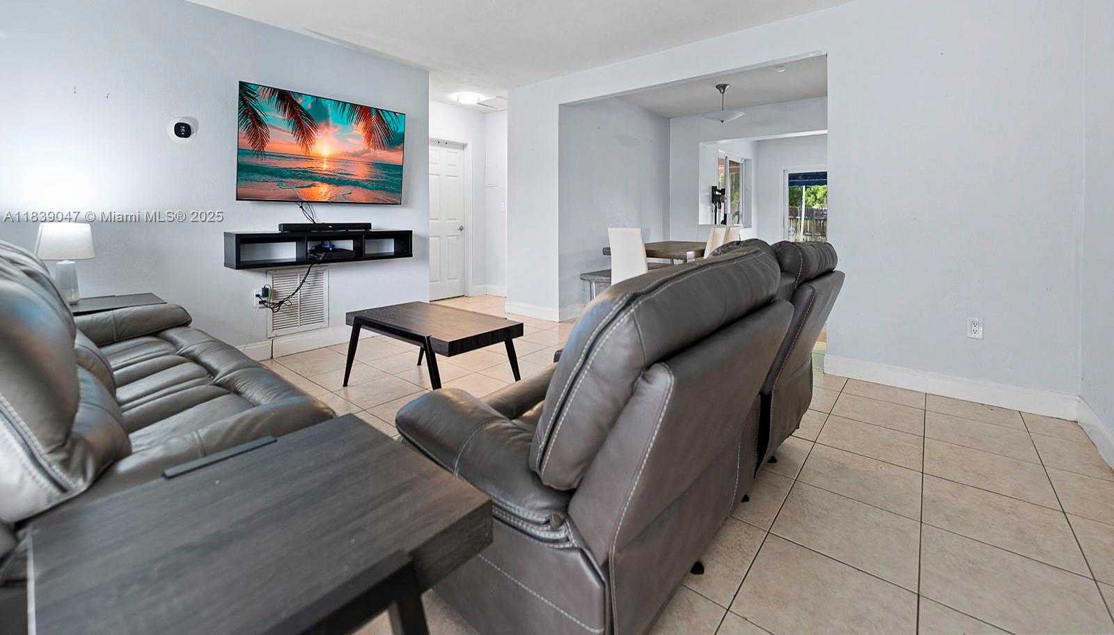 Small Image of 2812 SOUTH WEST 65TH AVE, Miramar Number 10