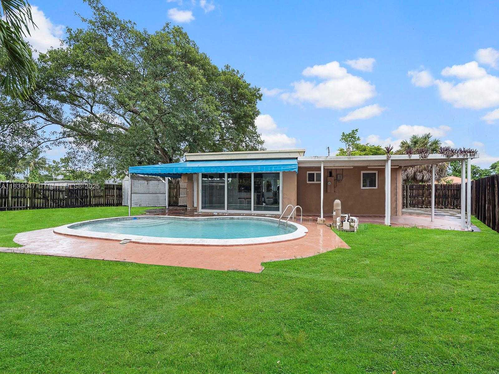 Small Image of 2812 SOUTH WEST 65TH AVE, Miramar Number 23