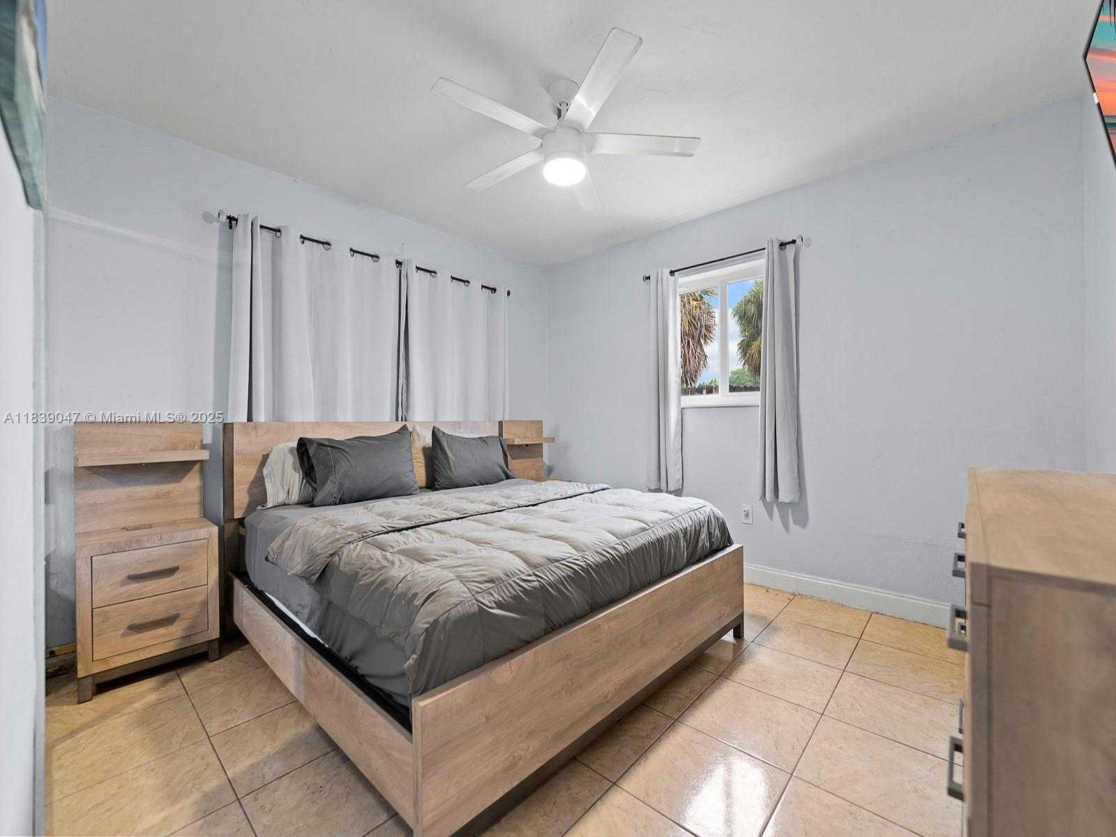Small Image of 2812 SOUTH WEST 65TH AVE, Miramar Number 6
