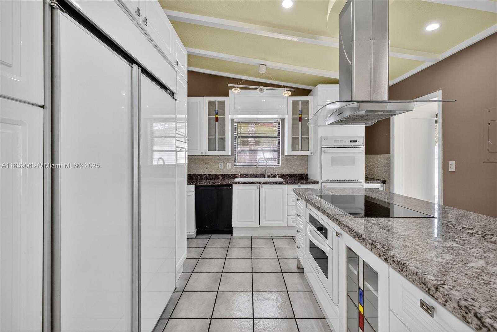 Small Image of 2606 GULFSTREAM LN, Fort Lauderdale Number 10