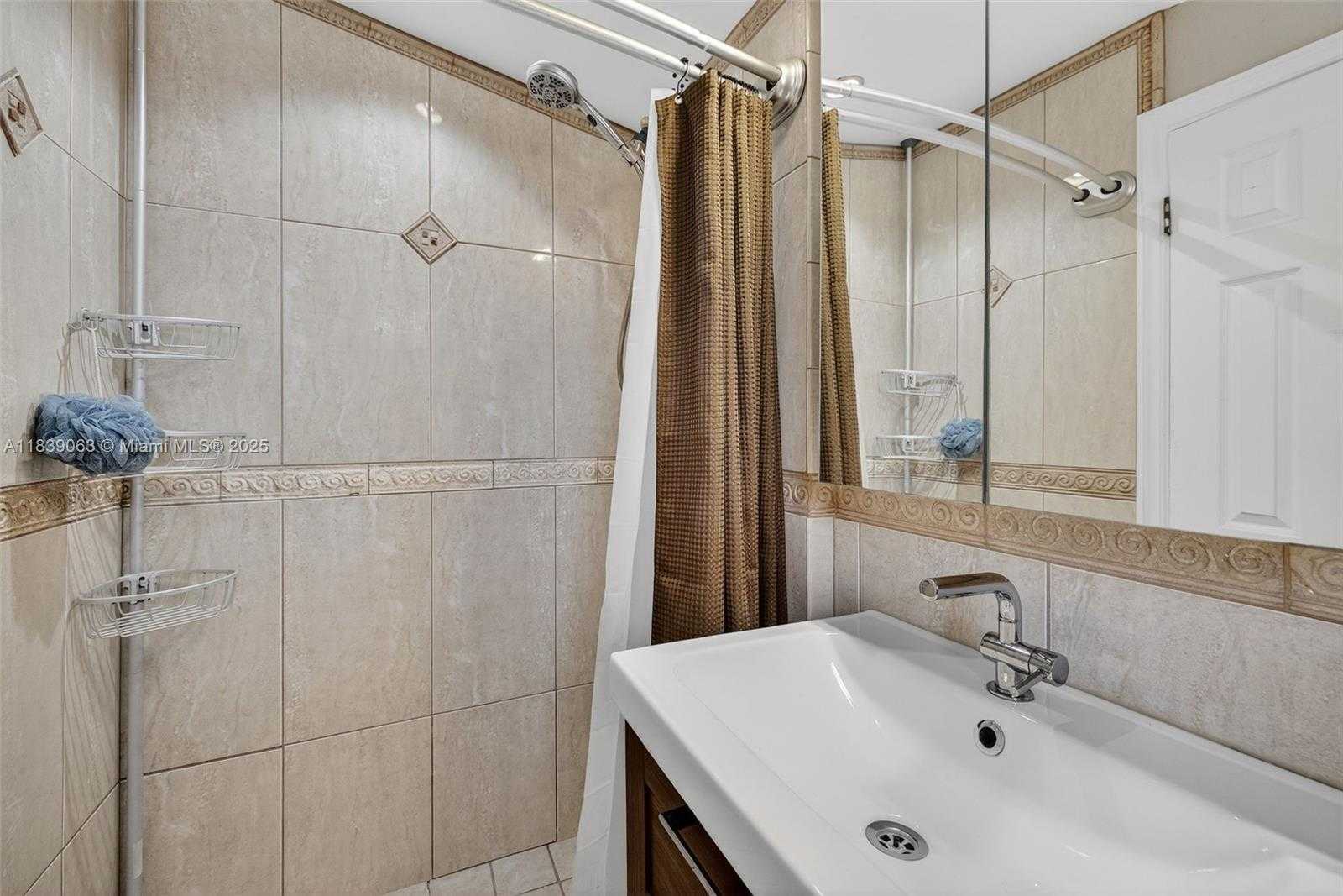 Small Image of 2606 GULFSTREAM LN, Fort Lauderdale Number 22