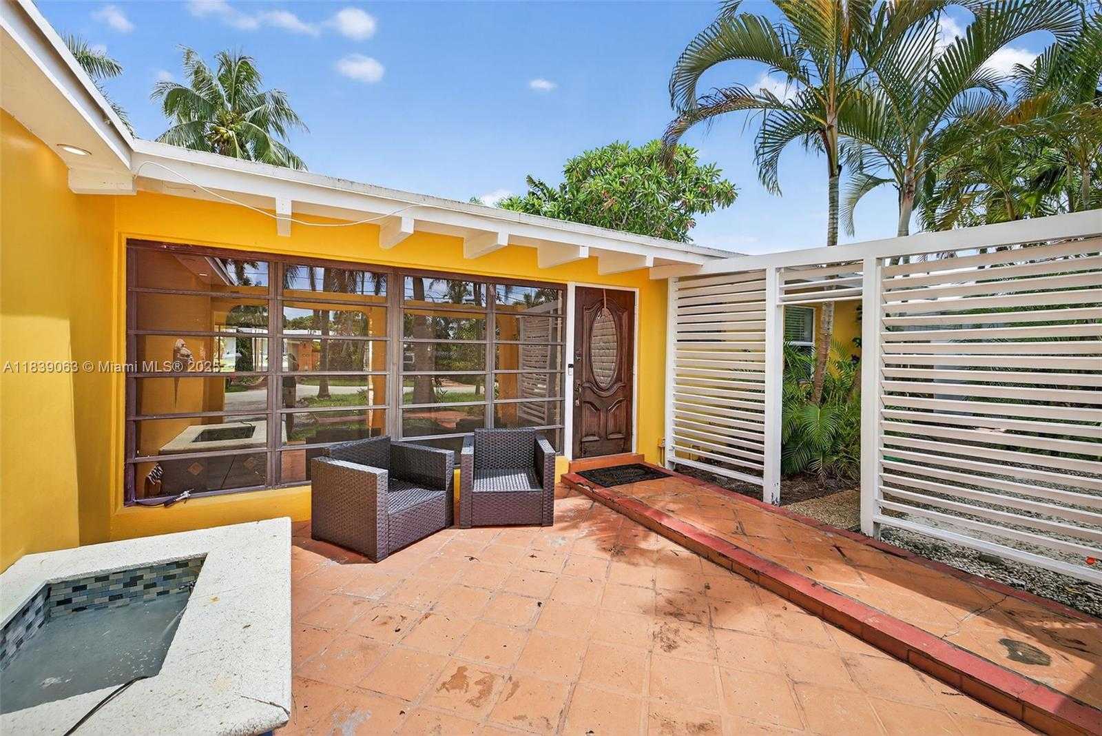 Small Image of 2606 GULFSTREAM LN, Fort Lauderdale Number 4