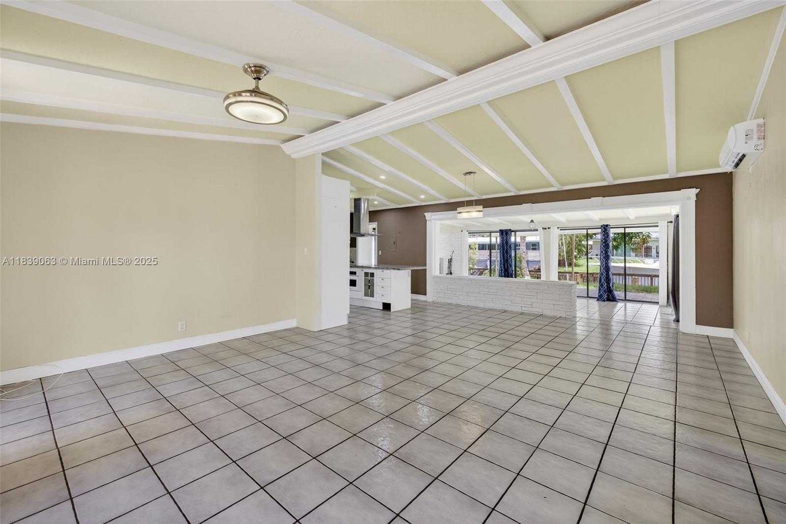 Small Image of 2606 GULFSTREAM LN, Fort Lauderdale Number 5